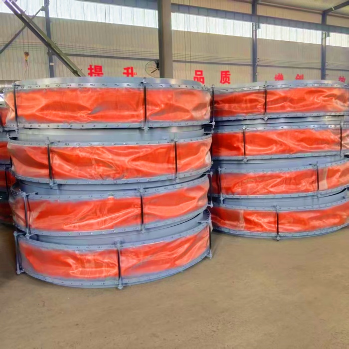 焊接接管非金屬補(bǔ)償器-纖維織物補(bǔ)償器-非金屬蒙皮膨脹節(jié)廠家